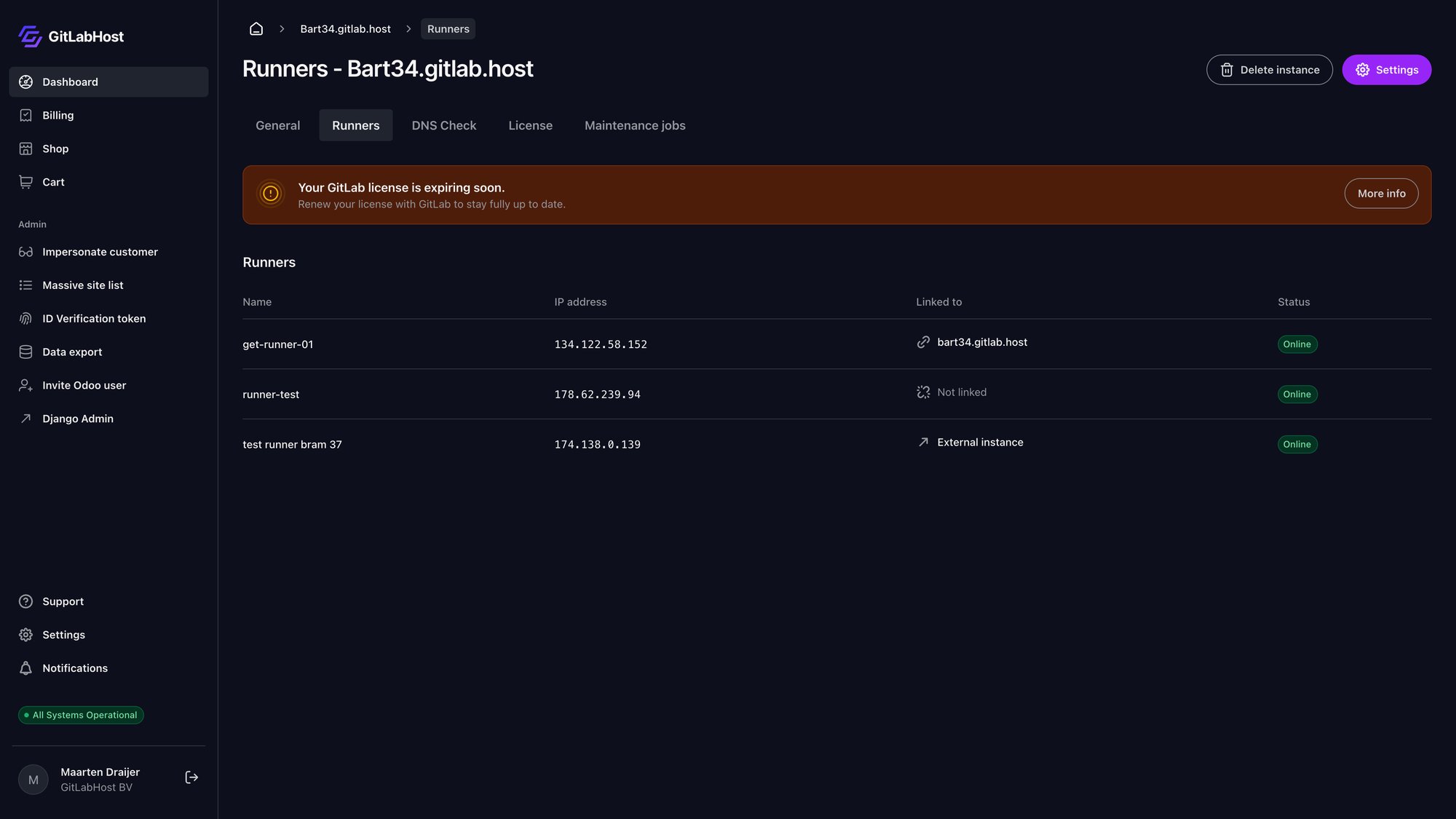 GitlabHost Dashboard screenshot: /1-2-instance-runners/