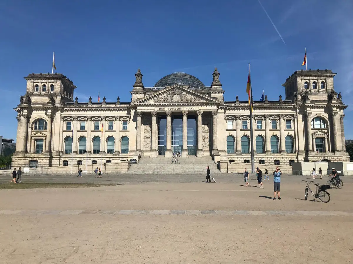 Voorkant van de Deutscher Bundestag