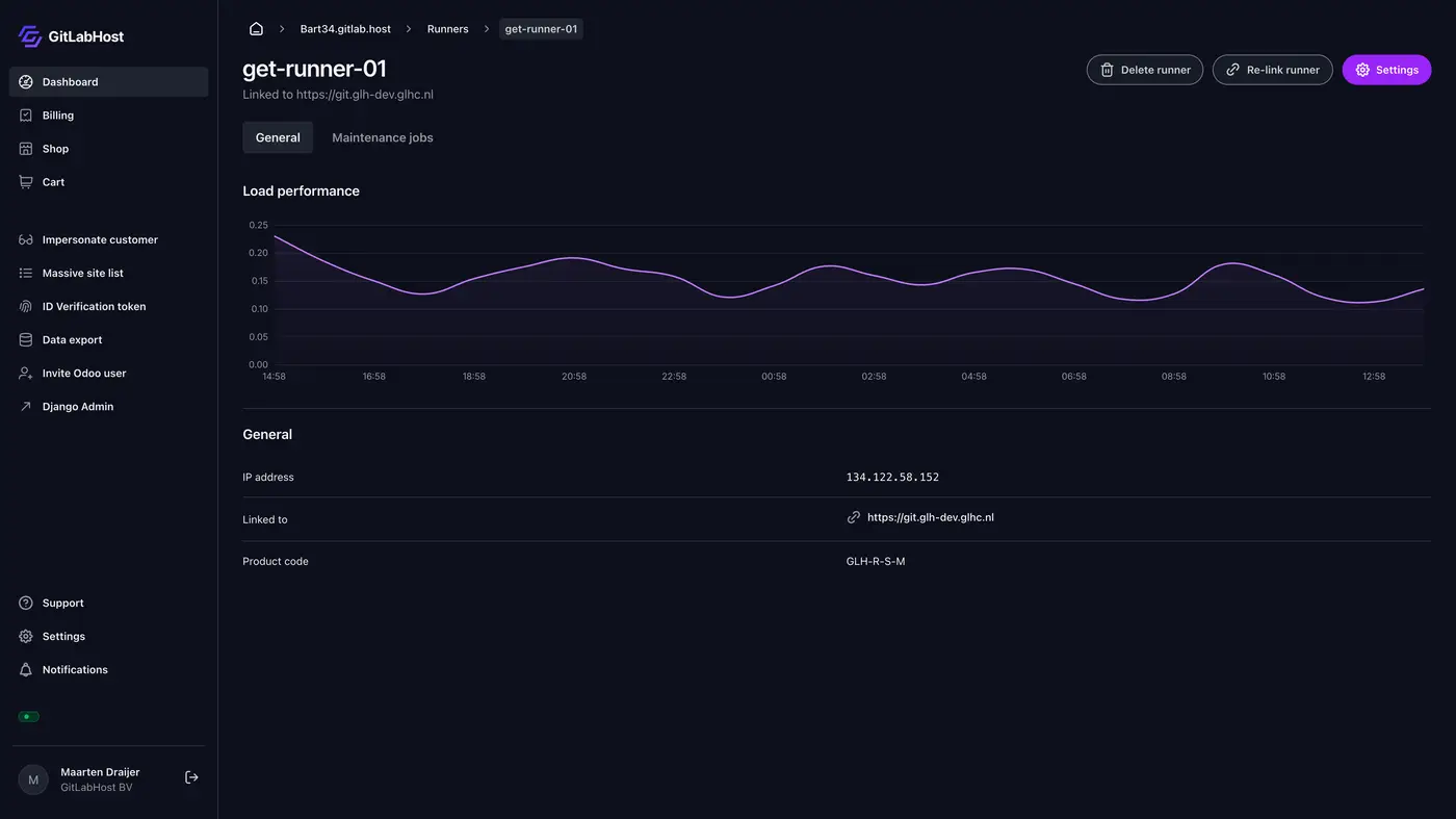 GitlabHost Dashboard screenshot: /1-2-1-runner-detail/get-runner-01/